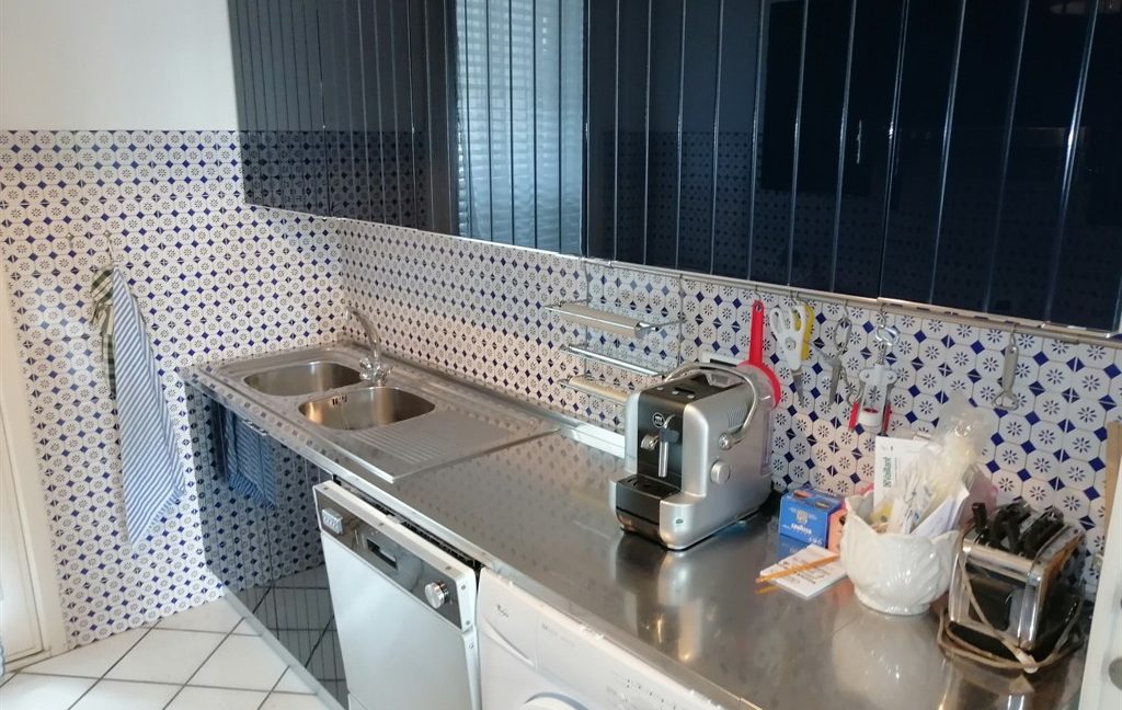 09f0bc71-0a63-4ae2-b476-cc40a3af68a7