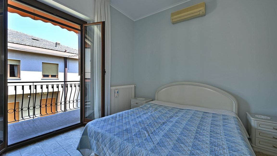 77432b80-ed9c-4f51-bc5c-bed863df09ae